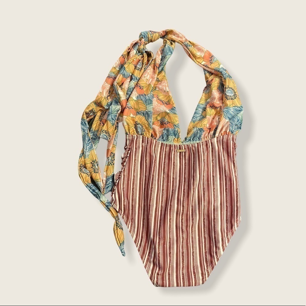 NWT Nicole Miller Convertible One Piece Floral - Picture 5 of 10
